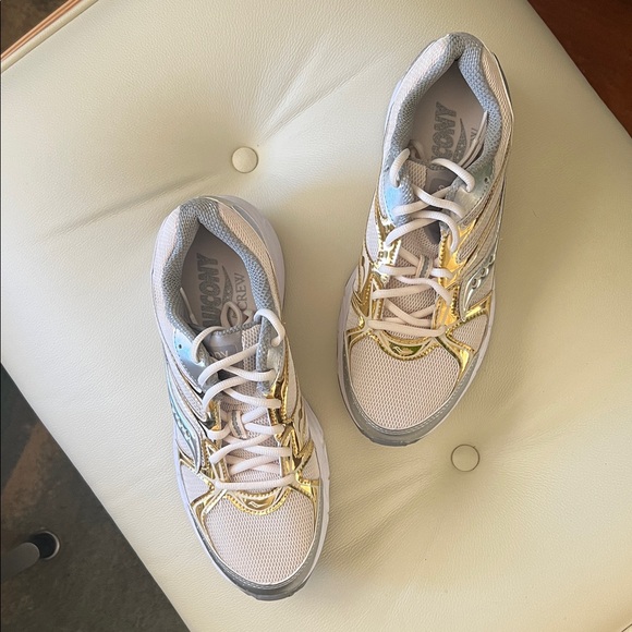 Saucony x J Crew Ride Millennium Women's Metallic Gold & Silver Sneakers, Sz 10 - Picture 2 of 12